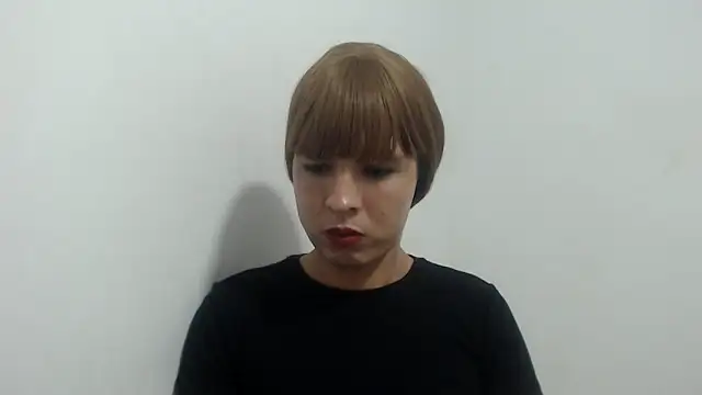 estefania224 webcam