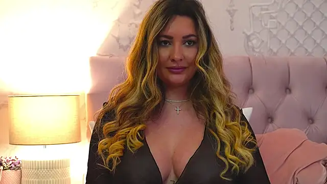 YaaraCollins webcam