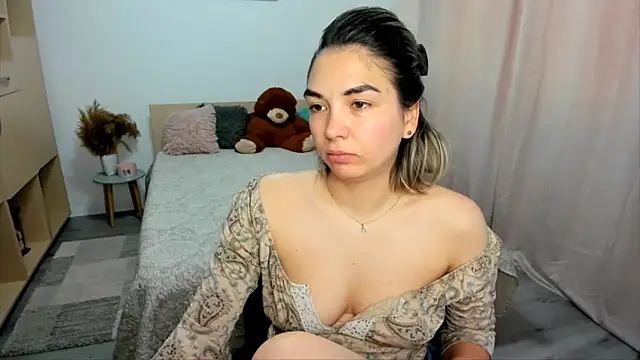 AlexaJuly webcam