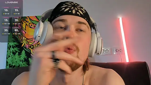 lev_miller - Lev_Miller's free webcam - UK Sex Cams