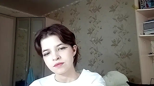 LowkeyIndigo webcam