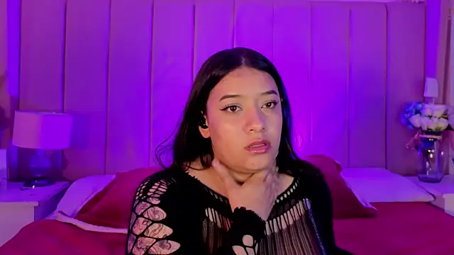 MollyBigBoobs12 webcam