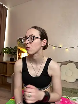 MartiniiSelenna live sex cam