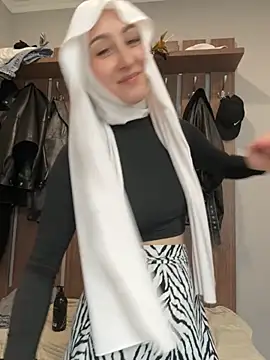 flexibledoll_ (G young) - Domi in pussy