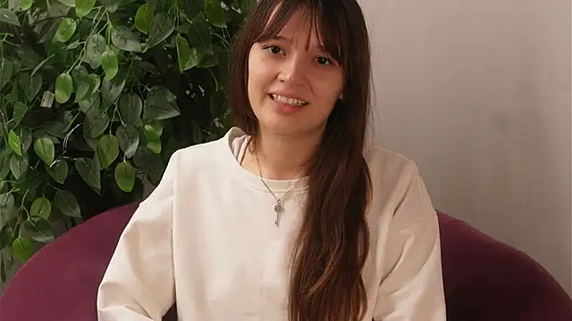 reitacaligiuri - ReitaCaligiuri's free webcam - UK Sex Cams