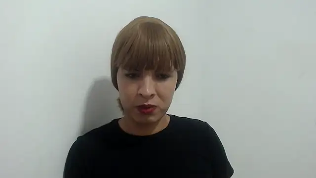 estefania224 webcam