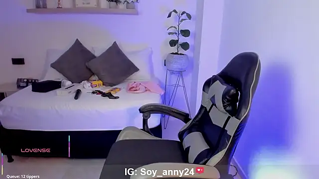 anny_rouse24 webcam
