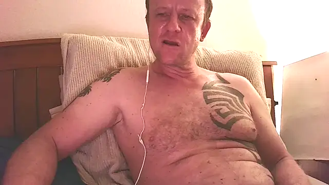 Yournaughty webcam