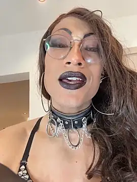 Lia_Jones77 webcam