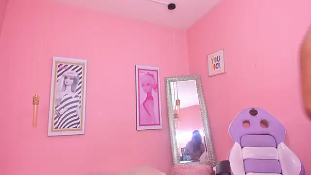 Choloeadams_xxx