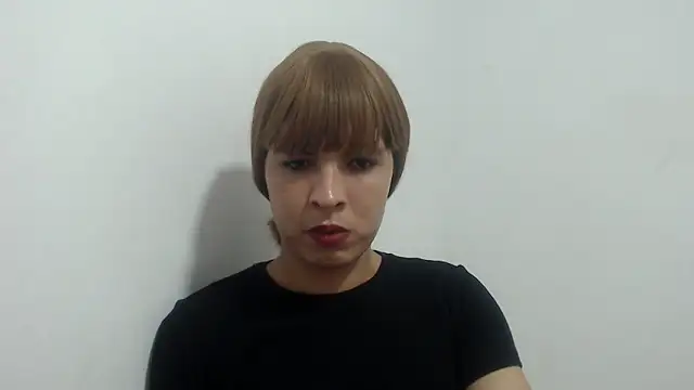 estefania224 webcam