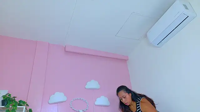 SeleneGibson__ webcam