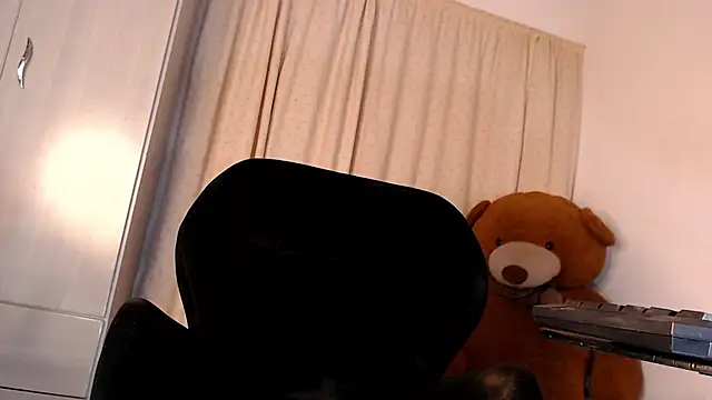mistressbigcock777 webcam