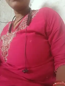 Mona_ji32 webcam