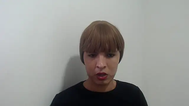 estefania224 webcam