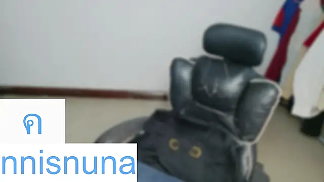 nunanunanuna webcam