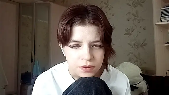 LowkeyIndigo webcam