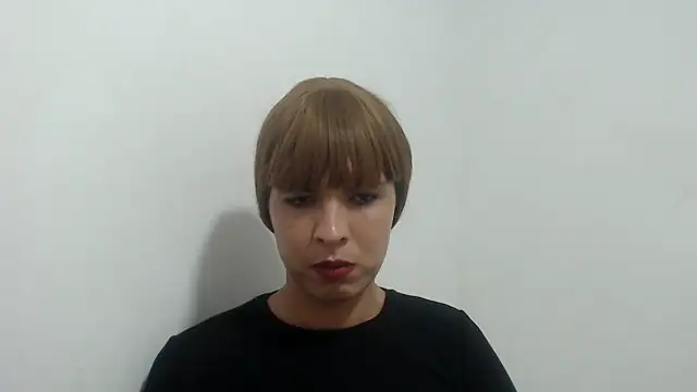 estefania224 webcam