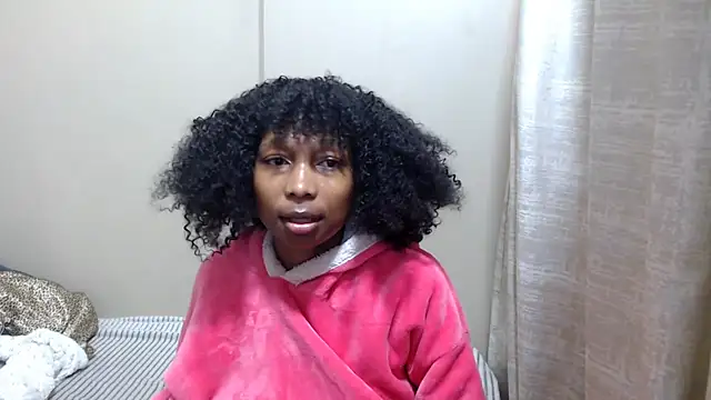 ExtraDoll webcam