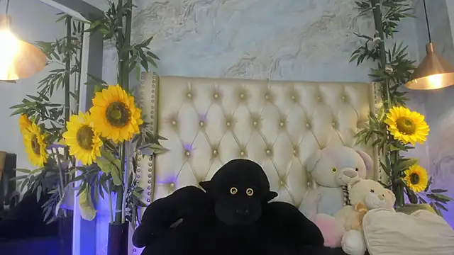 LittleeJaz webcam