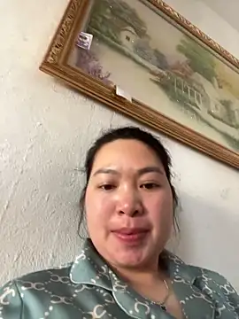 Nhung584 webcam