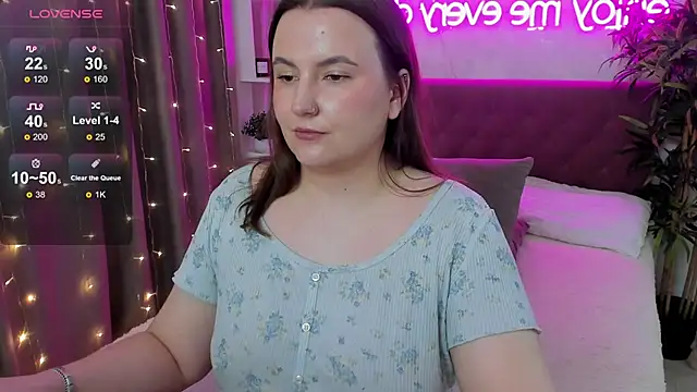 FeralPeach webcam