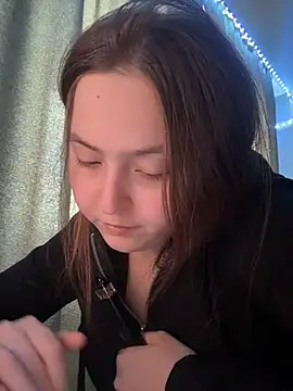 charmingggirl webcam