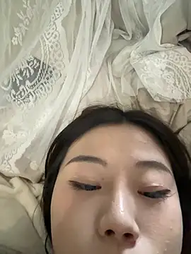 liuliu-x (F young) - 想要一个新情趣内衣