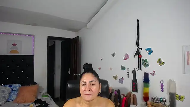 mature_bigboobs10 webcam