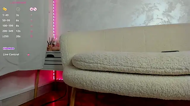 IvyTease_