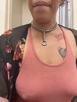 Desirae_Luciano webcam