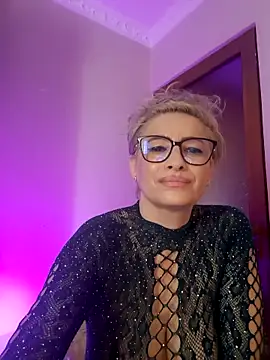 LunaBlaise webcam