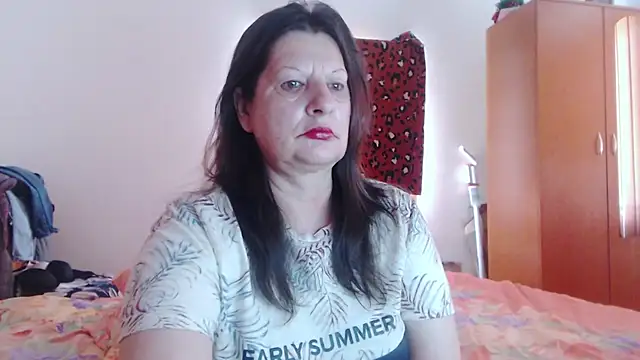 ExtasyMature webcam