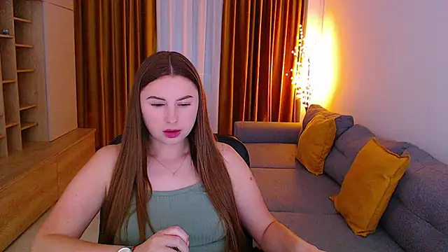 mia_bloomy webcam