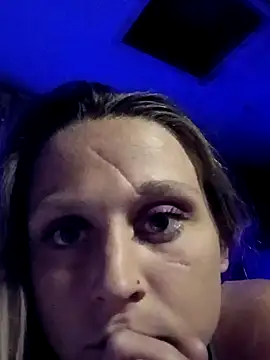 Queen2454 webcam