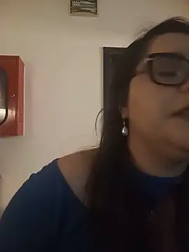 AriaRussell webcam