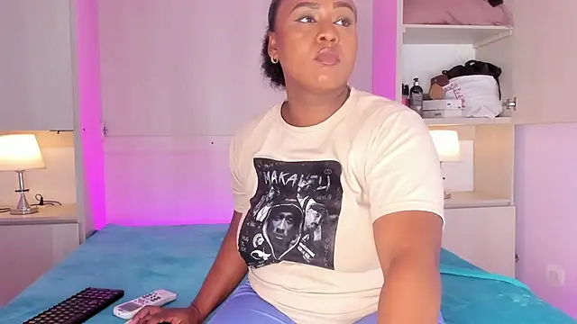 EmilyyStuart webcam