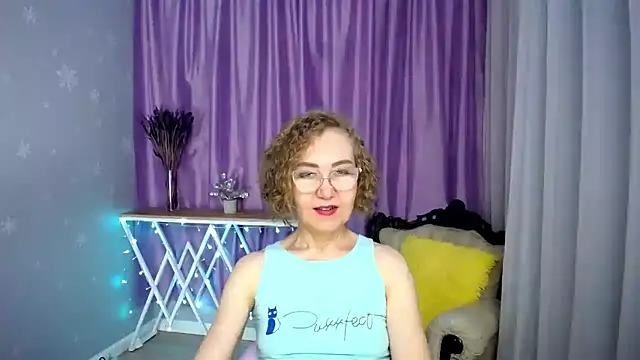 queen_a_n_i webcam