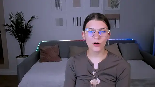 AnnaThorne webcam
