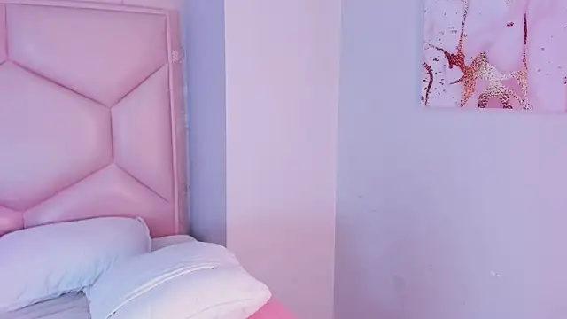 Nasly_Moore webcam