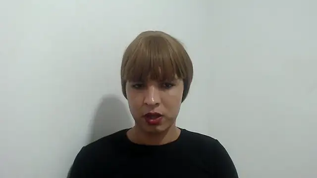 estefania224 webcam