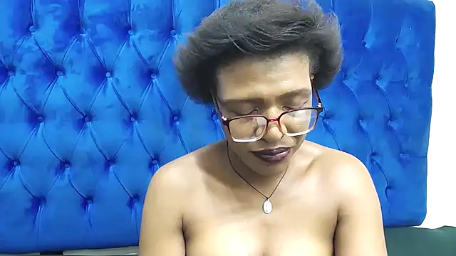 SpicyQueenxxxx webcam