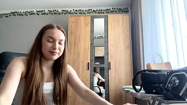 Milaissocute webcam