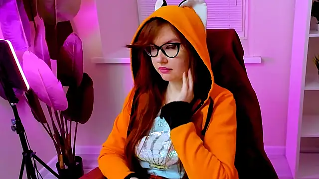 CarolGiggly webcam
