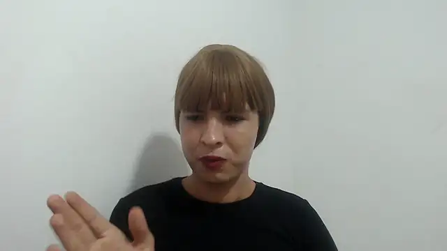 estefania224 webcam