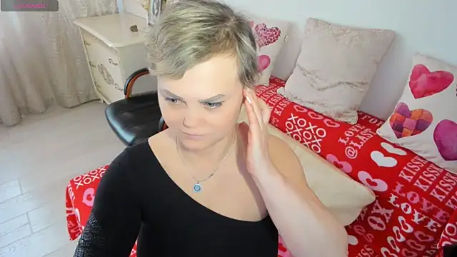 MildMature webcam