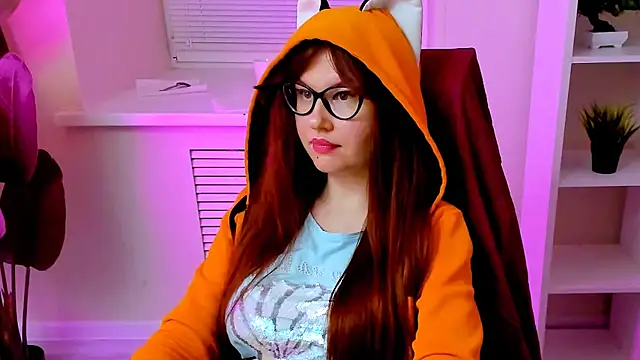 CarolGiggly webcam