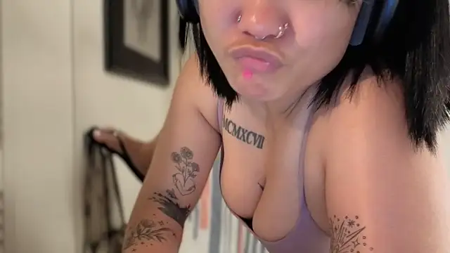 yourvibedealer webcam