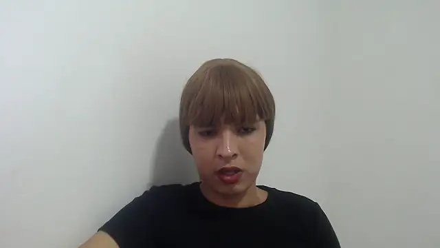 estefania224 webcam