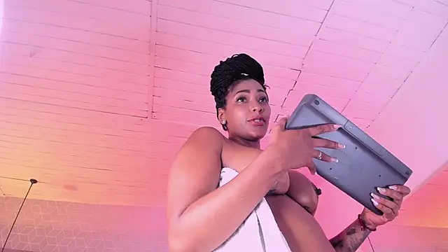 AngelineHeet webcam